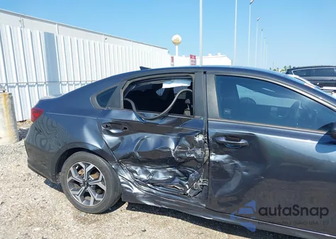 2019 Kia Forte Lxs из США, поврежденный, VIN 3KPF24AD3KE123492